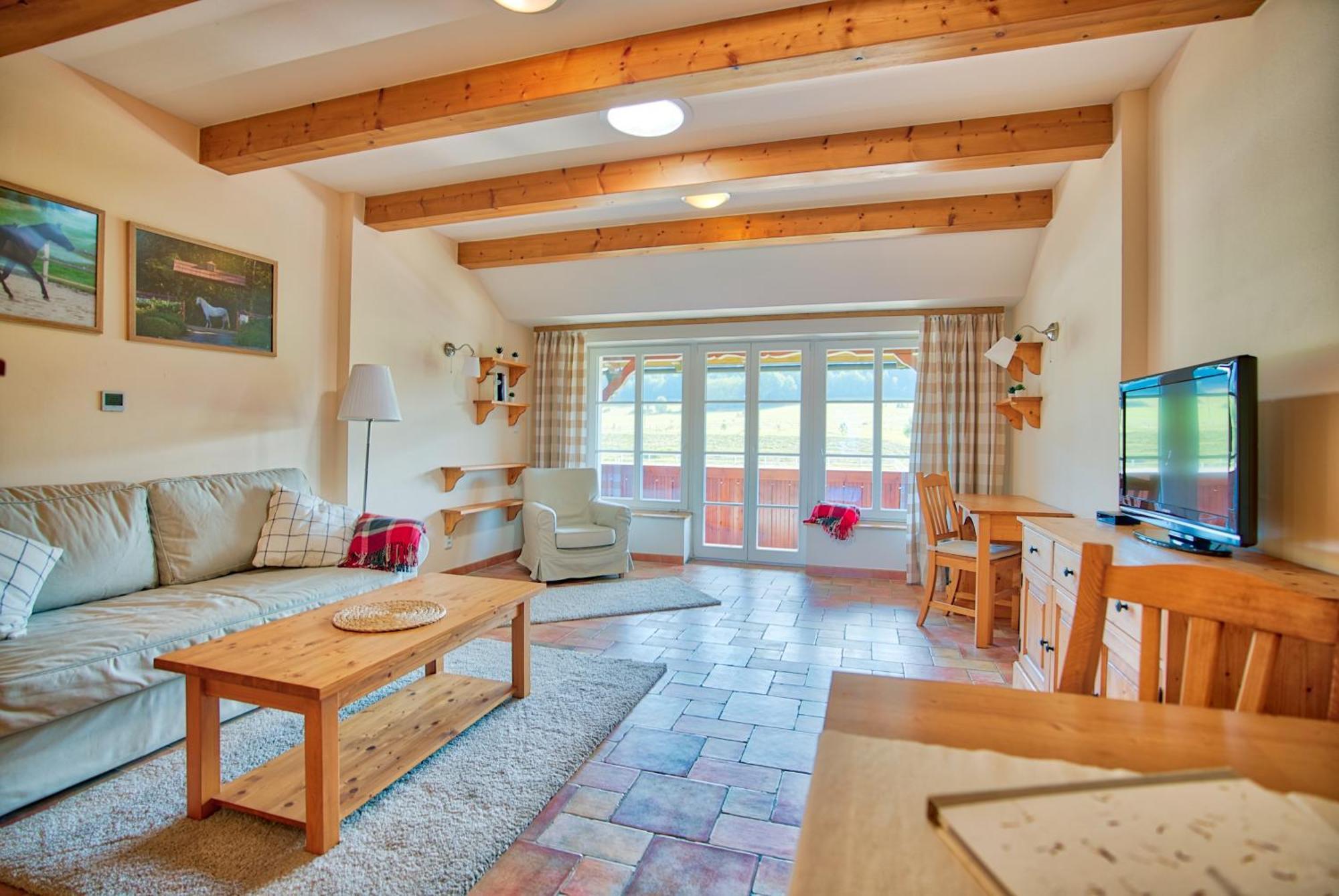 Apartmany Nad Stajemi - Jitravsky Dvorec Rynoltice Extérieur photo